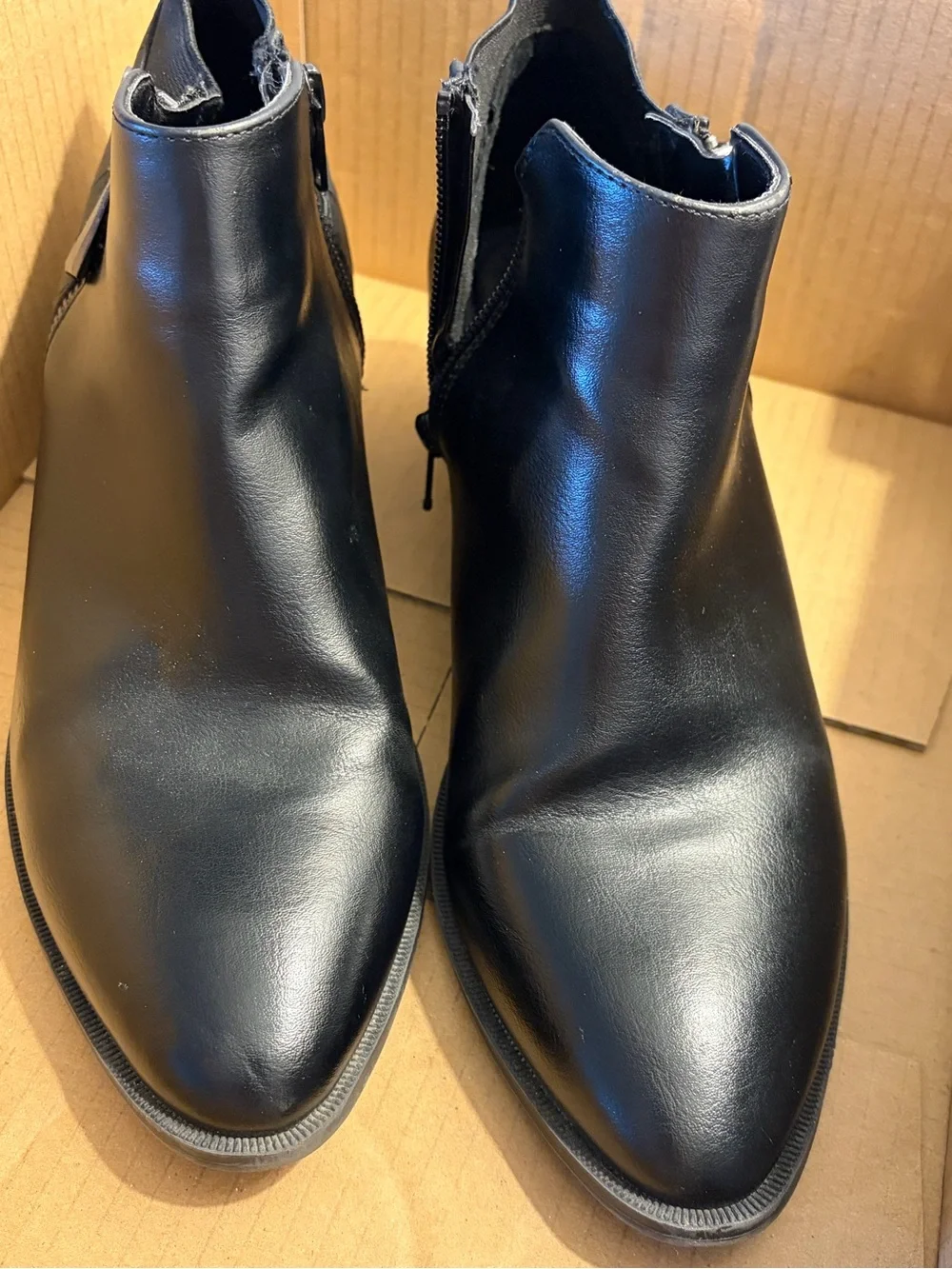 Simply Vera Vera Wang Black Leather Ankle Boots